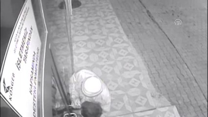 Hırsızlar Akort Yaptıkları Bağlamayı Çaldı