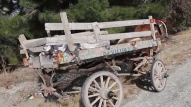 Burdur Ihtiyaç Molası Için Duran Adam Motosikletin Çarpmasıyla Öldü