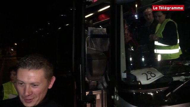 Cancale (35). 48 migrants accueillis par le préfet de Bretagne