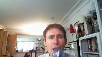 Wiwi égratigne "lose control" de Matt Simons