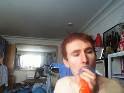 Wiwi égratigne le baiser de Jean Louis Murat