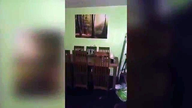 Elles deviennent folle quand un esprit apparaît devant elles... Flippant