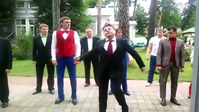 О боже, какой мужчина))) Смешно до слез!