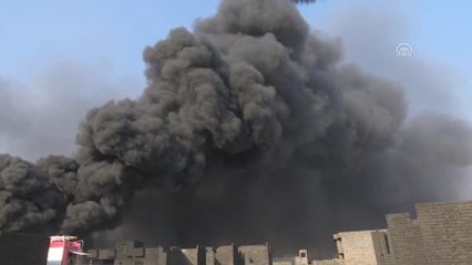 Daeş'in Yaktığı Petrol Kuyuları Çocukların Hayatını Olumsuz Etkiliyor