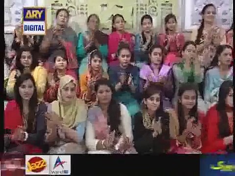 Arshad Khan aka Mr. Chai Wala First Time Ever Walk with Models in a Live Morning Show