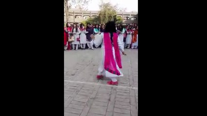 university Girl Zabardast Dance in Islamabad 2016