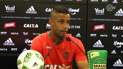 Apesar de desvantagem, lateral do Fla ainda acredita no título: 'Não é impossível'