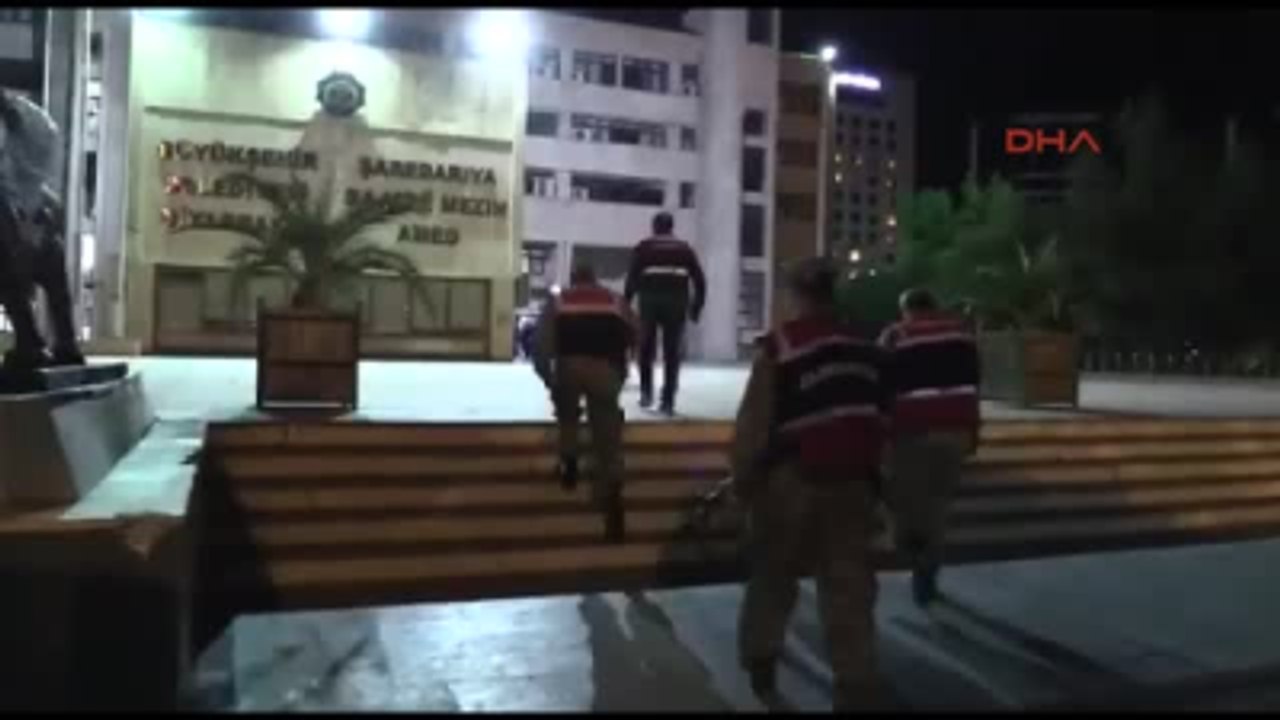 Diyarbakır - Jandarma Ekipleri de Belediye Binasında