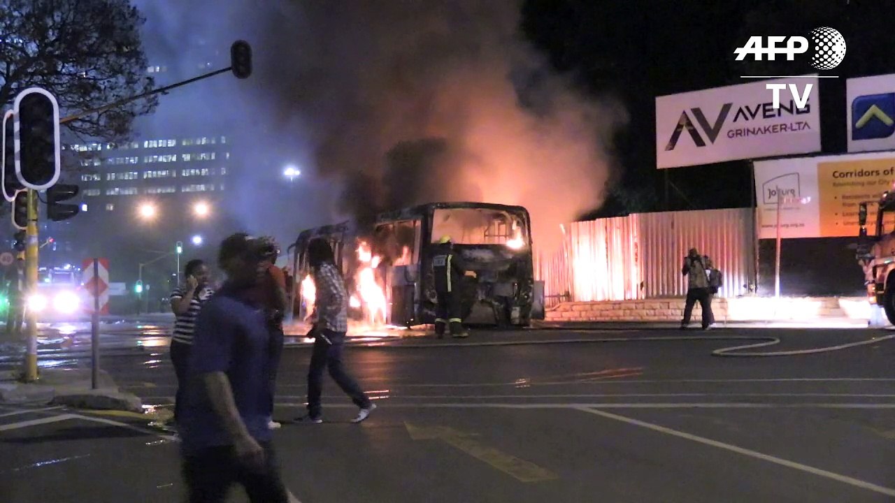 Af-Sud: manifestations violentes pour une éducation gratuite