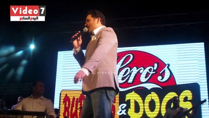 بالفيديو.. رامى عياش يغنى "مبروك" لايف