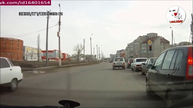 Пьяный водитель пытался скрыться с места ДТП,то,что произошло дальше-выше всяких похвал!