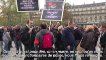 Les policiers toujours dans la rue: 