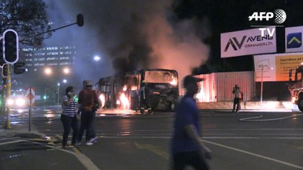 Af-Sud: manifestations violentes pour une éducation gratuite