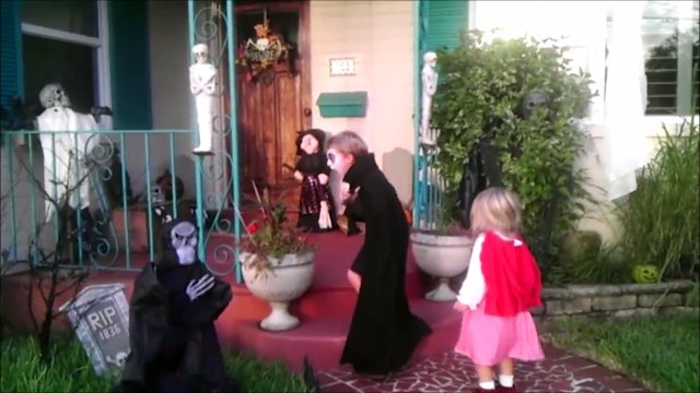 Elle a pas peur des squelettes! Bim thug life