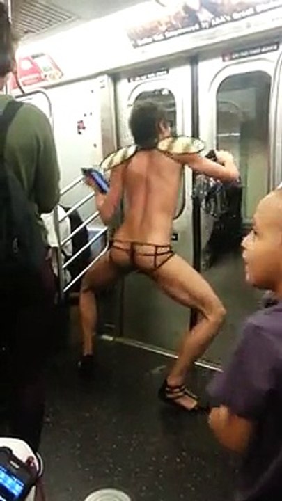 Un homme bien WTF le matin dans le métro