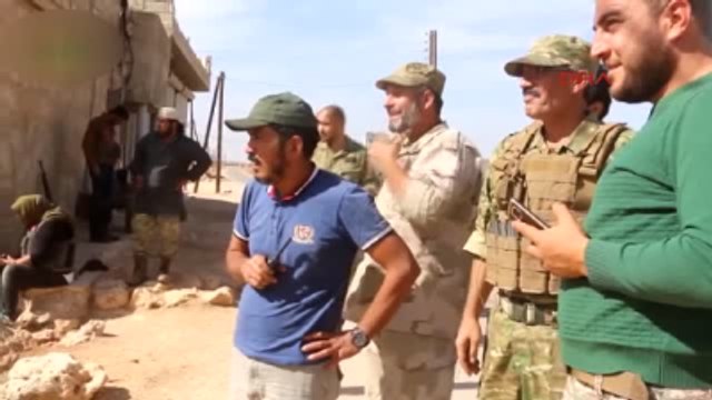 Fırat Kalkanı Harekatı'nda Rejim Güçleri Öso'ya Varil Bombası Attı