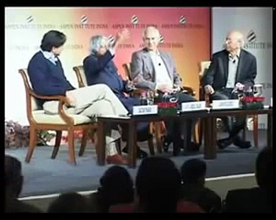 Mr. A.P.J Abdul Kalam explaining about Ideal Leadership qualities