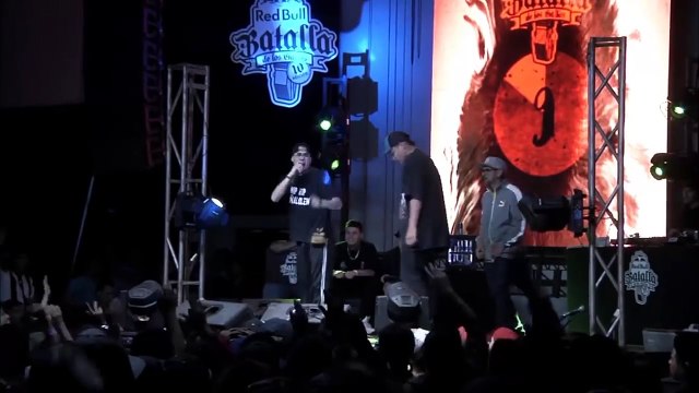 YORSH vs VACA - Octavos Semifinal Arica (Chile) 2016 - Red Bull Batalla de los Gallos
