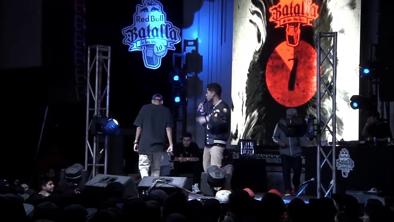 FREESAJE vs DIÓGENES - Octavos Semifinal Arica (Chile) 2016 - Red Bull Batalla de los Gallos