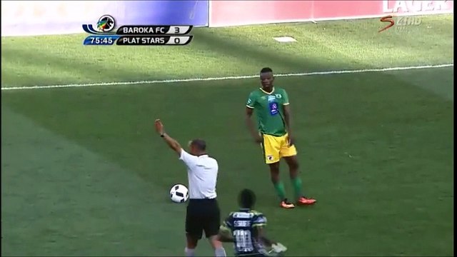 FC Baroka's Sipho Moeti Gets Yellow Carded For Ridiculous Showboating vs Platinium Stars!