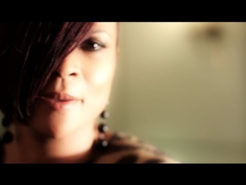 Gabrielle sings Say Goodbye | live & acoustic (The Holy Moly Sessions)