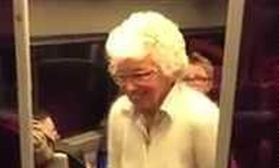 Un super show d'une mamie dans un TGV !