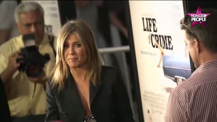 Angelina Jolie et Brad Pitt divorcés : Jennifer Aniston "s’en fiche" ! (VIDEO)