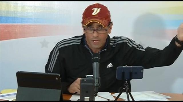 Defender la Constitución venezolana el llamado de Capriles al ministro de Defensa