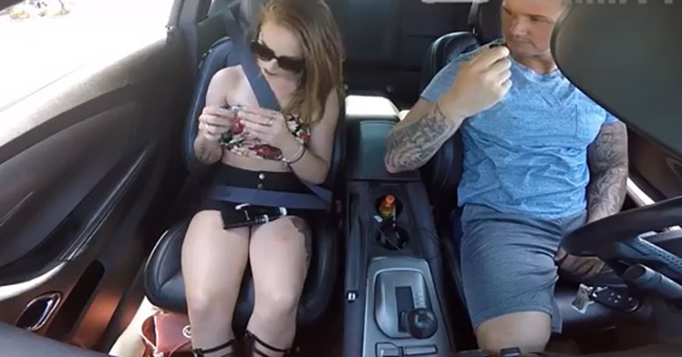 İlginç bir şaka izleyin!