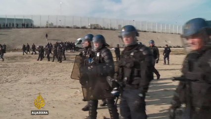 Calais: 'Jungle' refugee camp cleared, say French officials