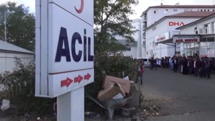 Bingöl'de Şüpheli Paket Patladı: 1'i Polis 3 Kişi Yaralı