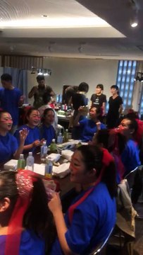 Le batteur Samba Ndokh fait découvrir le taama aux chinois...Magnifique regardez!!