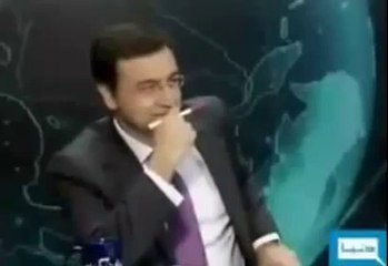 Khawaja Asif bashing pak army in live show