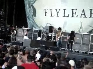 Family Values Tour '07 Flyleaf - Breathe