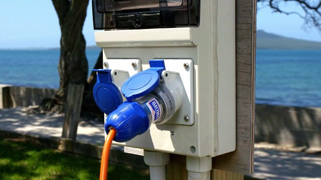 Wilderness Instructional Video - Chapter 6 - Heating and Hot Water