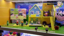 Unboxing TOYS Review/Demos - Peppa pigs tea house best friends toy set