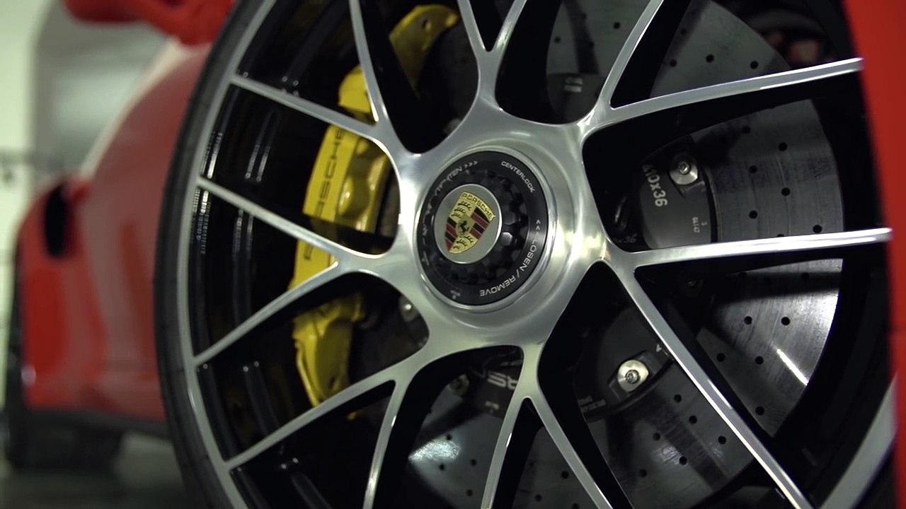 Porsche 911 Turbo S - Chris Harris Drives - Top Gear-424n