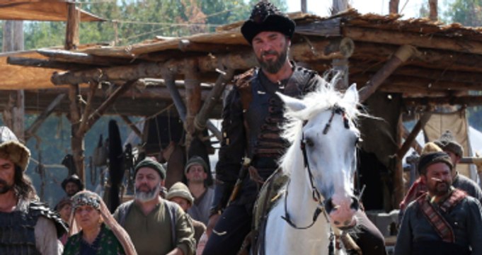 Diriliş Ertuğrul'da Yürekleri Titreten Dua Sahnesi