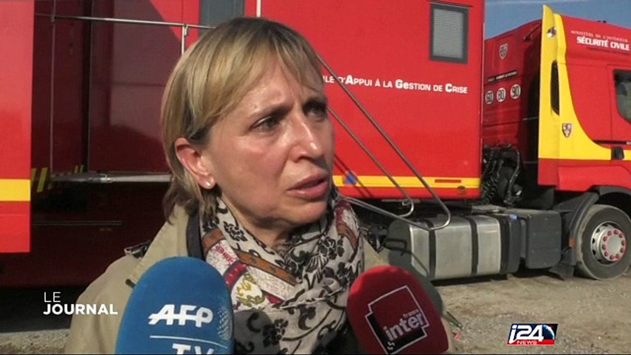 La 'Jungle' de Calais est quasiment déserte après avoir été ravagée par les flammes
