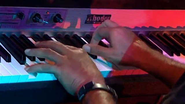 The Crusaders ( Randy Crawford ) - Street Life Live Montreux [2003]