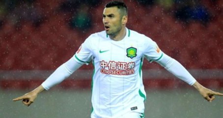 Fenerbahçe'de Van Persie, Burak Yılmaz'ın Yanına Gidiyor