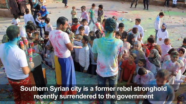 Syrian volunteers stage 'colour carnival' for displaced children