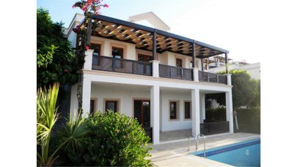 Müstakil villa satılık Yalıkavakta