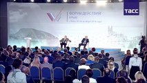 Путин назвал -удивительными идиотами- участников блокады Крыма