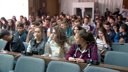 Transporti i nxënësve në Tetovë, protesta para Komunës