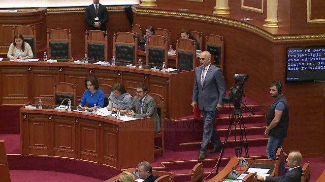 Hashashi, Berisha thirrje aleatëve, Rama: Dukesh si Eskobari - Top Channel Albania - News - Lajme