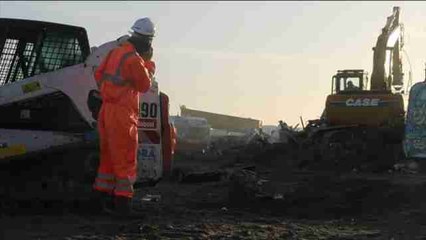 Continúa el desmantelamiento de la "jungla" de Calais