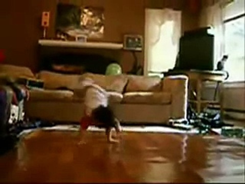 Bebe Baila INCREIBLE!! â˜… bebes divertidos   risa bebe   bebes chistosos   bebe humor