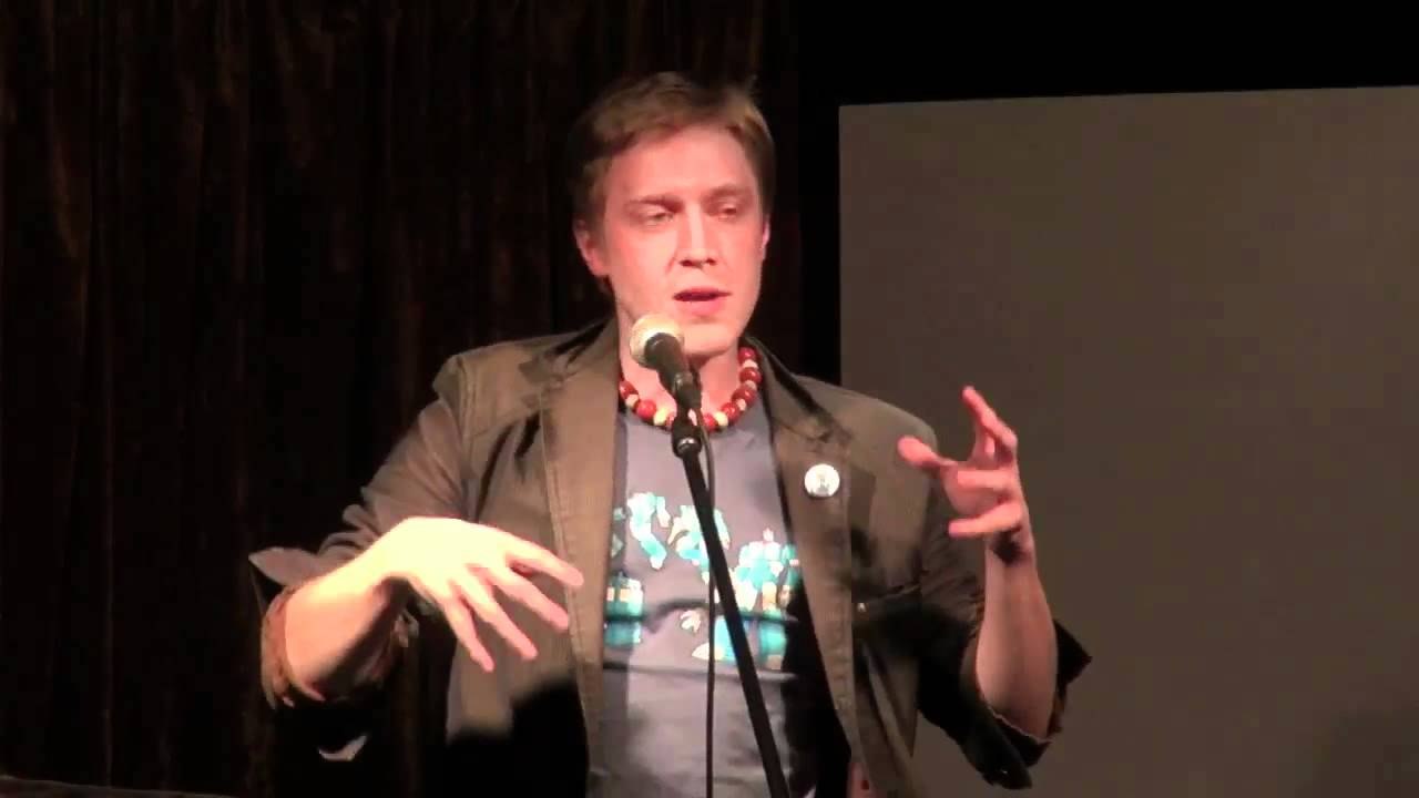 Angus Dunican: Moons | News of The Weak | Hand Jester Comedy