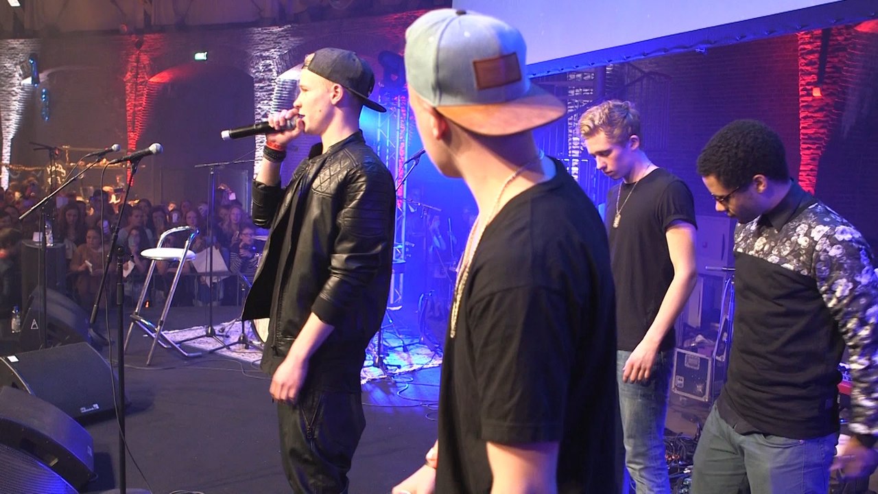 NIEUWSTE BOYBAND IN NEDERLAND! | OP VEED - #18 World Of Cinemates